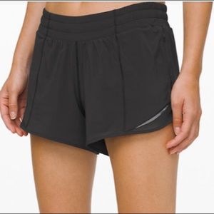 Lululemon Hotty Hot Short II Long 4”